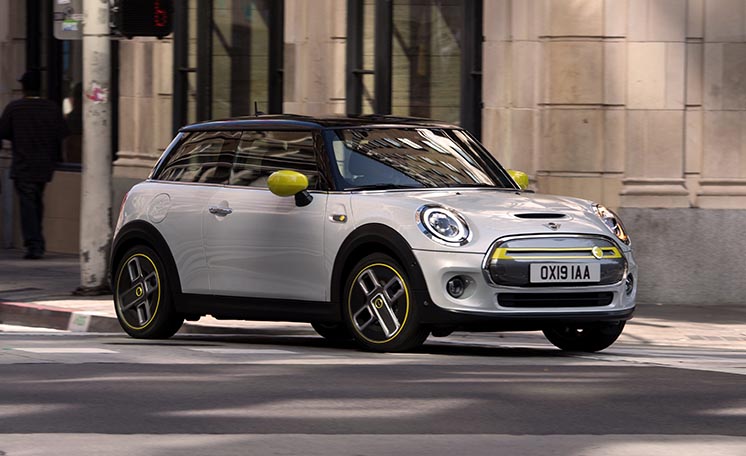 BMW офіційно представила електричний Mini Cooper