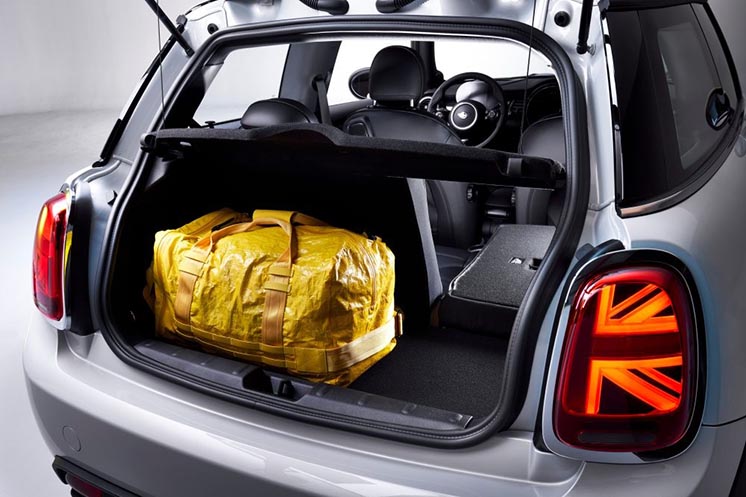 BMW офіційно представила електричний Mini Cooper BMW офіційно представила електричний Mini Cooper