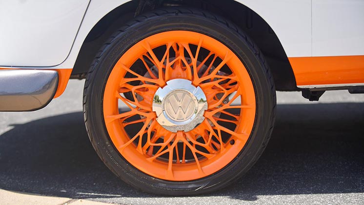 Електрокари Volkswagen: стиль ретро + генеративний дизайн Електрокари Volkswagen: стиль ретро + генеративний дизайн