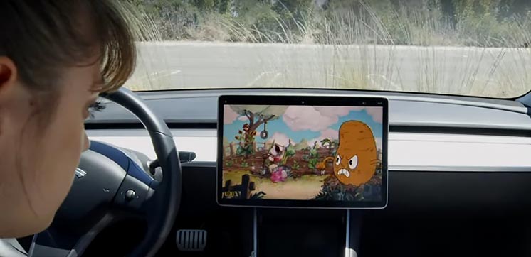 Парковка на автопілоті, ігри, YouTube та караоке — електромобілі Tesla отримали нову прошивку Парковка на автопілоті, ігри, YouTube та караоке — електромобілі Tesla отримали нову прошивку