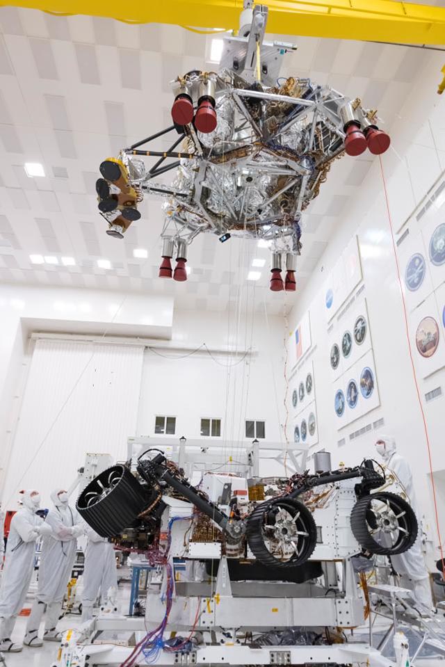 В NASA успішно протестували спуск ровера Mars 2020 на поверхню Червоної планети В NASA успішно протестували спуск ровера Mars 2020 на поверхню Червоної планети