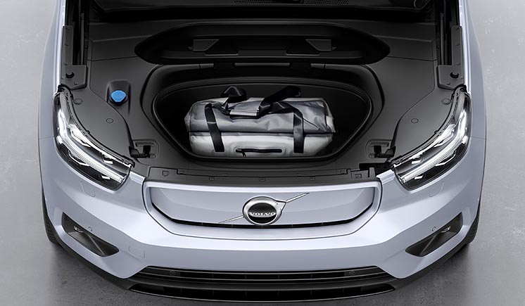 Volvo представила свій перший електрокар XC40 Recharge Volvo представила свій перший електрокар XC40 Recharge