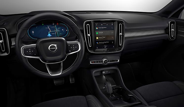Volvo представила свій перший електрокар XC40 Recharge Volvo представила свій перший електрокар XC40 Recharge