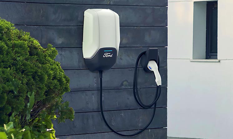 Власники електромобілів Ford можуть більше не турбуватися за зарядку