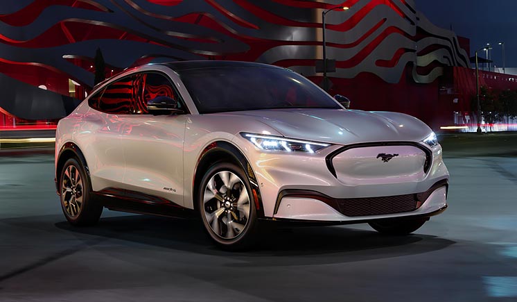 Ford представив електричний кросовер Mustang Mach-E Ford представив електричний кросовер Mustang Mach-E