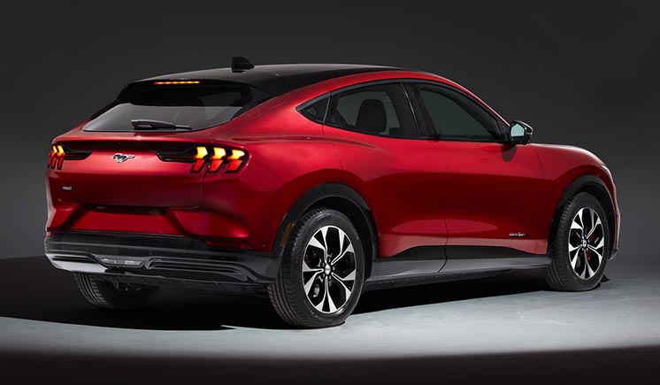 Ford представив електричний кросовер Mustang Mach-E Ford представив електричний кросовер Mustang Mach-E
