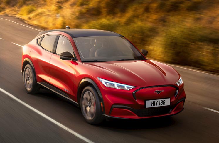 Ford представив електричний кросовер Mustang Mach-E Ford представив електричний кросовер Mustang Mach-E