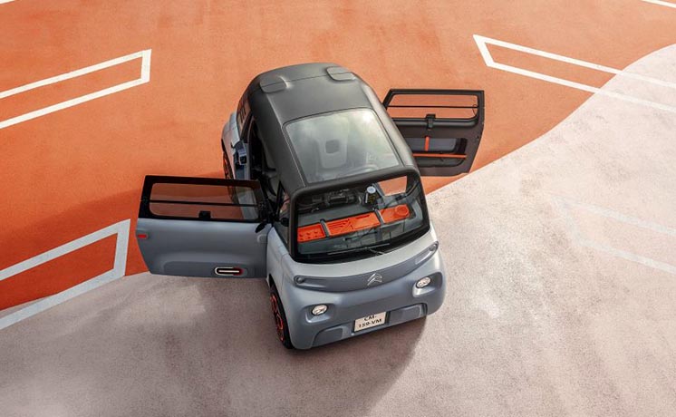 Citroën Ami - крихітний міський електрокар, яким можна керувати без водійських прав
