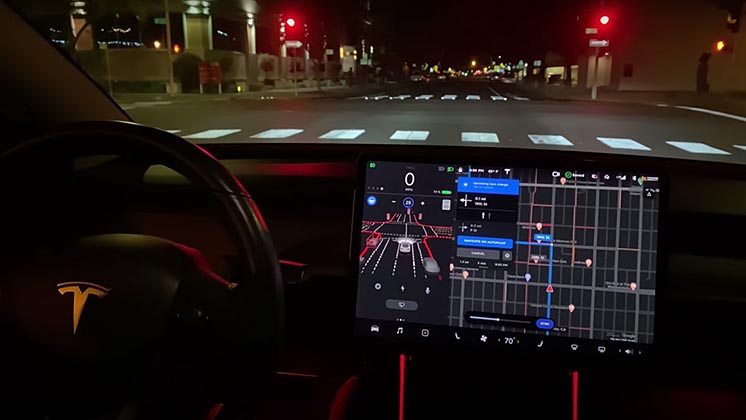 Ілон Маск: повний автопілот Tesla з'явиться вже у 2021 році